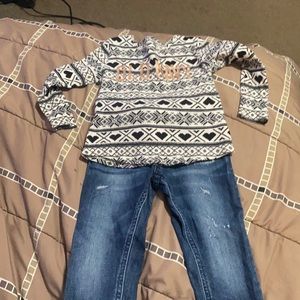 4T old navy long sleeve shirt Oshkosh pants 4t no stains